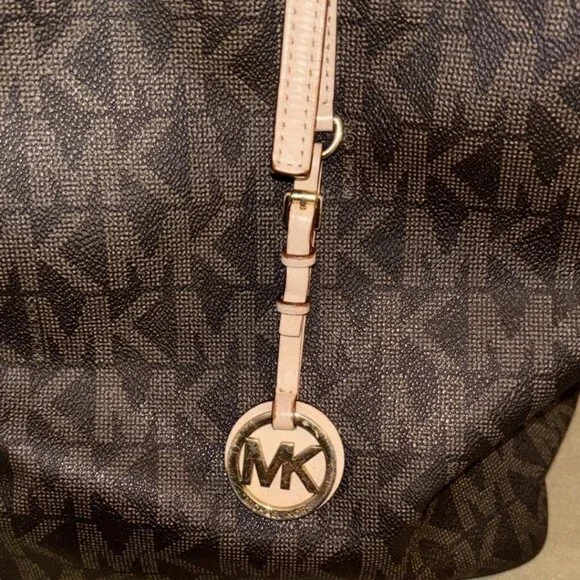 Michael Kors Large Dark Brown Signature Tote Bag - Picture 4 of 11